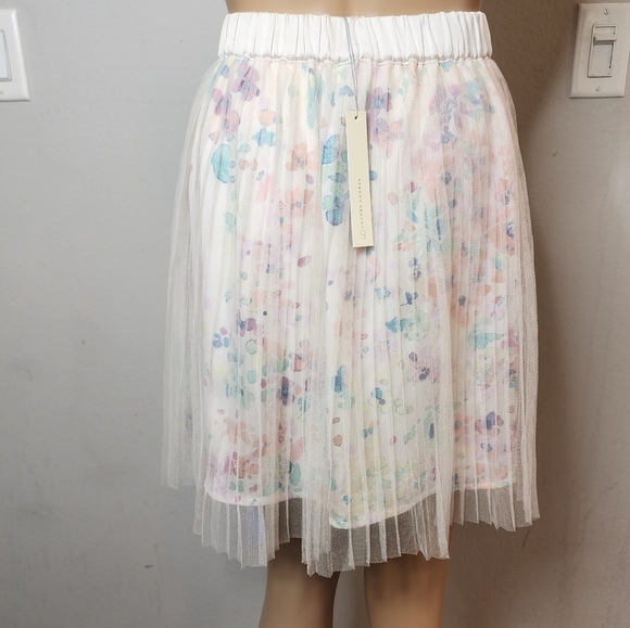 NWT LC Lauren Conrad Floral Pleated Mesh Skirt Stretch Waist Size XL Fairycore - Picture 10 of 15